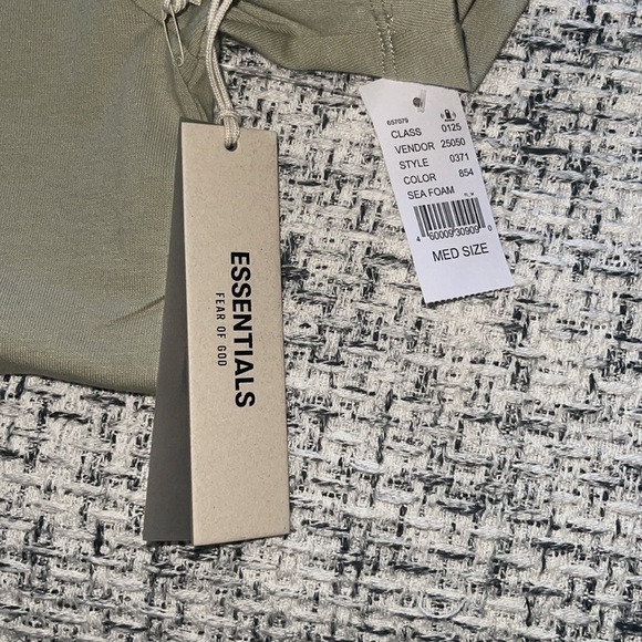 Fear of God Essentials sea foam Tee - Picture 2 of 4